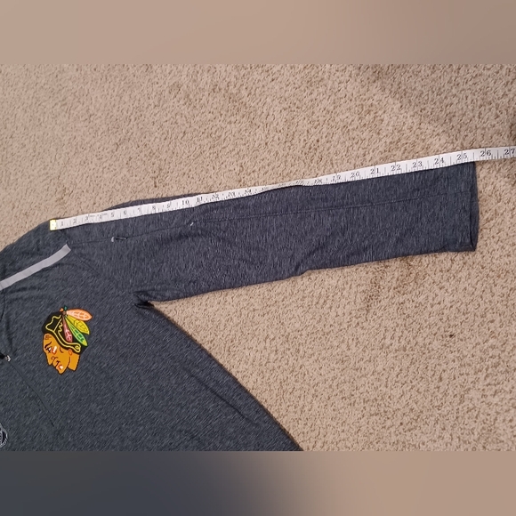 Men's Chicago Blackhawks 1/4 zip lightweight pullover Size L - Picture 6 of 9